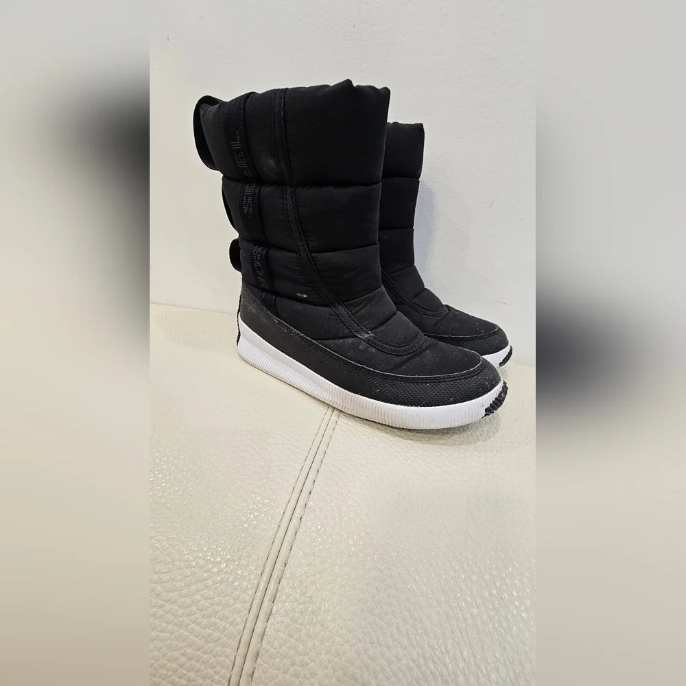 SOREL Out N About Puffy WINTER WATERPROOF Boots Matte Black Warm Shoes 8.5 - Picture 5 of 9